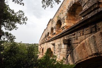 Fototapeta premium Side view of the aqueduct called pont du Gard