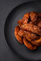 Delicious crispy potato wedges with garlic, salt, spices and herbs