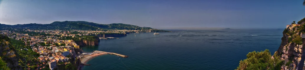 Photo sur Plexiglas Plage de Positano, côte amalfitaine, Italie Amalfi Coast, coastline along the southern edge of the Sorrentine Peninsula, Campania region. Italy 2023.
