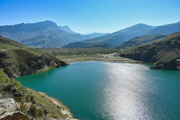 Fototapeta na wymiar Morning landscape of the Gizhgit mountain lake