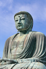 Fototapeta premium 青空背景 鎌倉の大仏のクローズアップ 日本 大仏 鎌倉 