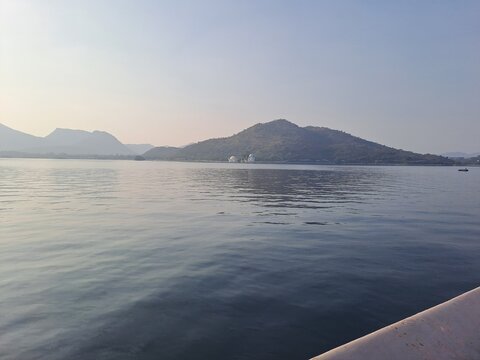 Fateh Sagar Lake in Udaipur, Rajasthan, India