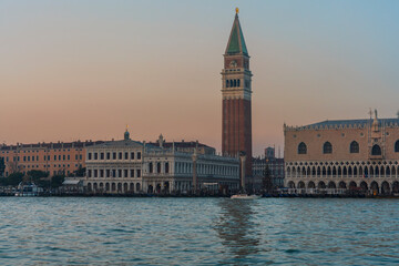 Fototapeta na wymiar Venezia City view with the Markus Bell tower at the background