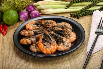 Boiled big tiger fresh shrimp