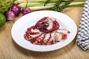 Jamanese cuisine - sashimi with octopus