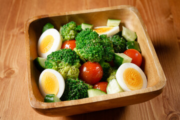 トマトとブロッコリーのサラダ 