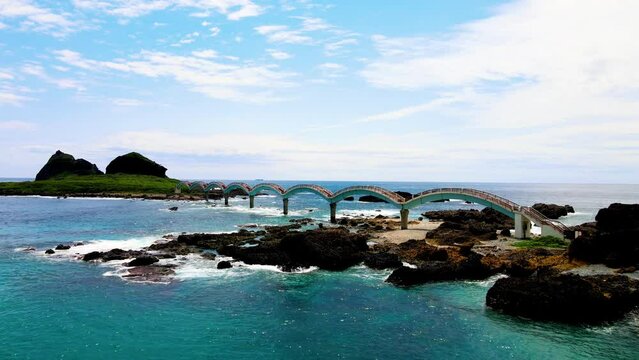 Sanxiantai Recreation Area near the town of Chenggong , located at Taitung, eastern Taiwan