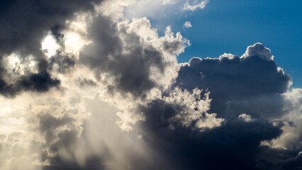 Naklejka na ściany i meble Ciel partiellement couvert, moutonné de cumulus de beau temps