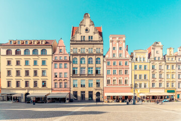 Poland, LowerSilesianVoivodeship, Wroclaw, Historic houses surrounding market square