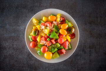 Close-Up 4K Ultra HD Image of Fresh Stir-Fried Bell Pepper with Cherry Tomatoes - Culinary Excellence