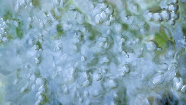 Video wallpaper with cool water bubbles