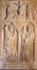 Gordijnen TREVISO, ITALY - NOVEMBER 8, 2023: The relief of St. Cristopher and St. Andrew the Great in church Chiesa di San Vito e Santa Lucia ( 1437). © Renáta Sedmáková