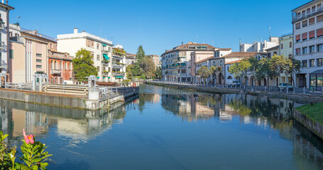 Fototapeta na wymiar Treviso - The panaorama old town with the Sile river.