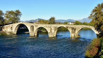 Fototapeta na wymiar Historic stone bridge of Arta in Epirus,Greece