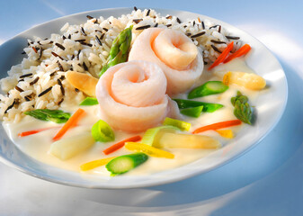 Pangasiusfilet, Fisch, Wildreis, Spargel, Sauce, Tellergericht,