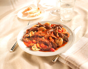 Rindergeschnetzeltes, Pilze, Bouef, Fleisch, Tellergericht, Sauce,