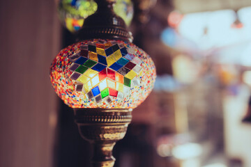Bunte orientalische Mosaiklampe