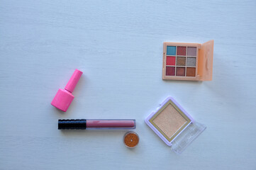 produtos de beleza, maquiagens, esmalte , delineador