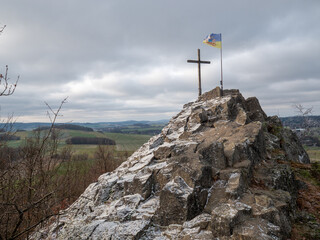 Oberlausitz flag  and cross on Goethekopf rock