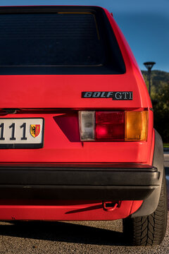 Face arri&egrave;re d'une Volkswagen Golf GTI Mk1