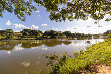 Fototapeta na wymiar rio na cidade de Paracatu, Estado de Minas Gerais, Brasil