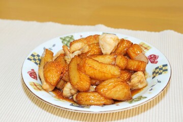 さつま揚げと鶏肉の炒め物