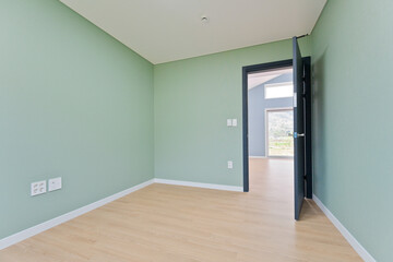 Mint wallpaper is the worst interior wallpaper color