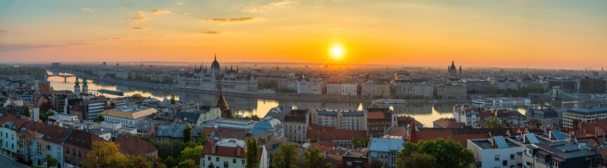 Fototapeta na wymiar Budapest Hungary, sunrise panorama city skyline at Hungarian Parliament and Danube River
