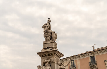 Fototapeta na wymiar Statue of Vincenzo Bellini in Catania city center.