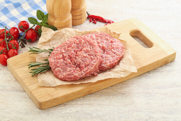 Raw pork cutlet for burger