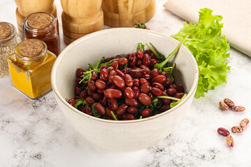 Red canned beans with arugula