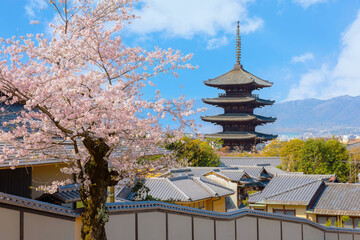 Scenic cityscape of Yasaka pagoda in Kyoto