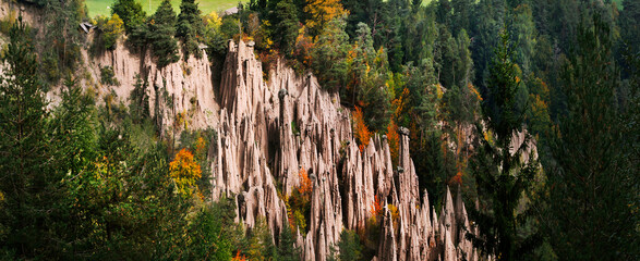 Erdpyramiden am Rittener Hochplateau, Lengmoos, Südtirol, Italien, Europa, Panorama 