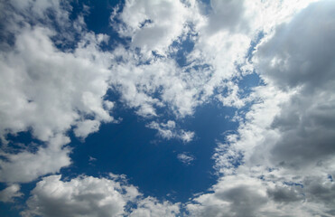 Fototapeta premium Beautiful blue sky and clouds natural background