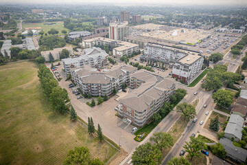 Obraz premium Nutana Suburban Centre Aerial View in Saskatoon