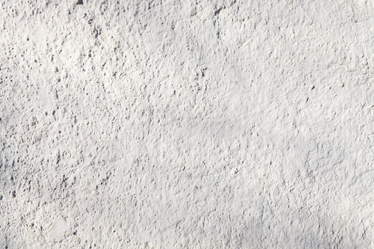 Grober Putz mit Farbe in wei&szlig;