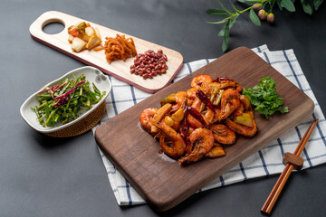 lamb chops, lamb chops, mararyungsha, mara shrimp, mara chicken wings, chicken wings, guobaorou