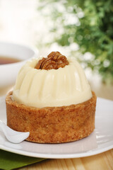 Walnut cake
