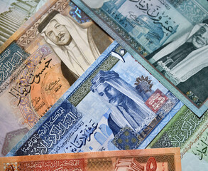 algunos billetes actuales de Jordania - 710936274