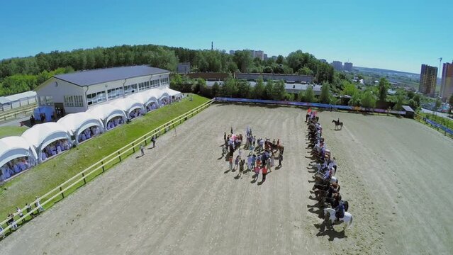 People watch opening ceremony of Russian Championship