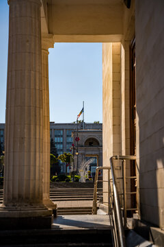 view on Arc de Triomphe in chisinau on The Great National Assembly Square