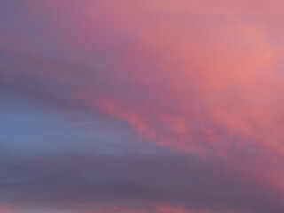 Fototapeta na wymiar Sky with red clouds