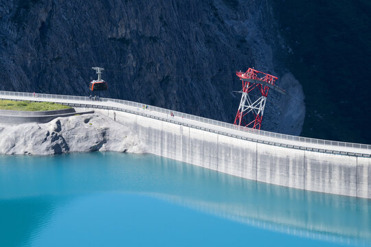 Seilbahn an Staumauer, L&uuml;nersee, &Ouml;sterreich
