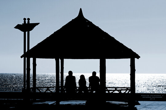 couple on the beach ,people, silhouette photography  😍👌