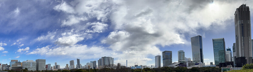 Obraz premium 湾岸地域に広がる真冬の雪雲