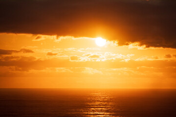 Naklejka na ściany i meble Golden Sunrise Over Gold Coast Beach