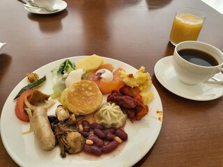 breakfast with fried eggs and bacon