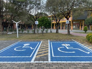 障害者用の駐車場
