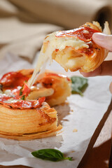 croissant pizza mini