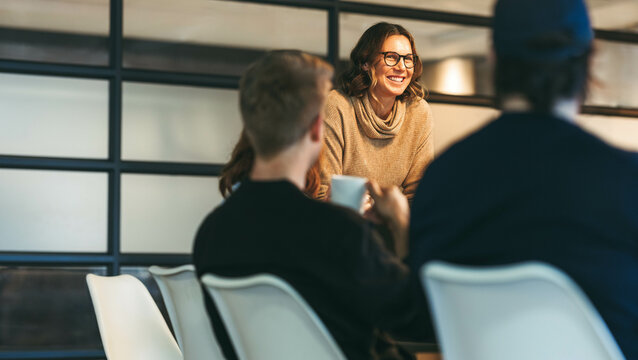 Creative teamwork in a tech company's boardroom